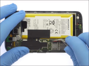 Zamena baterije na Motorola Moto G4 i G4 Plus – Doktor Mobil