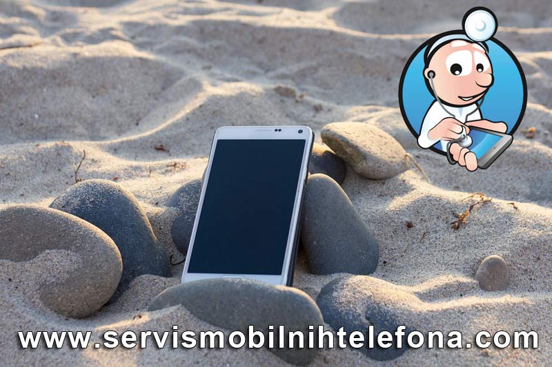 telefon na suncu